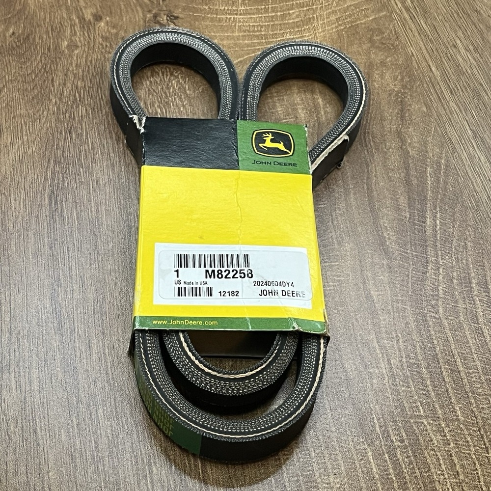 OEM JOHN DEERE 40"‎ Variator Clutch Drive Belt Part # M82258